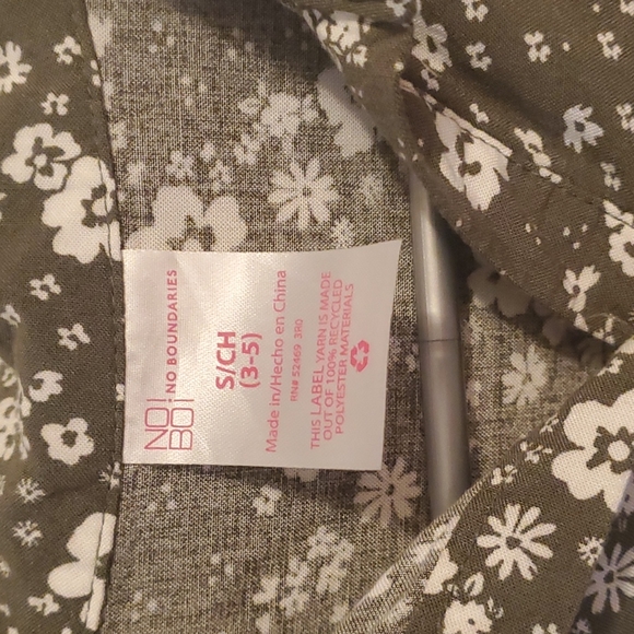 Top - Picture 2 of 3